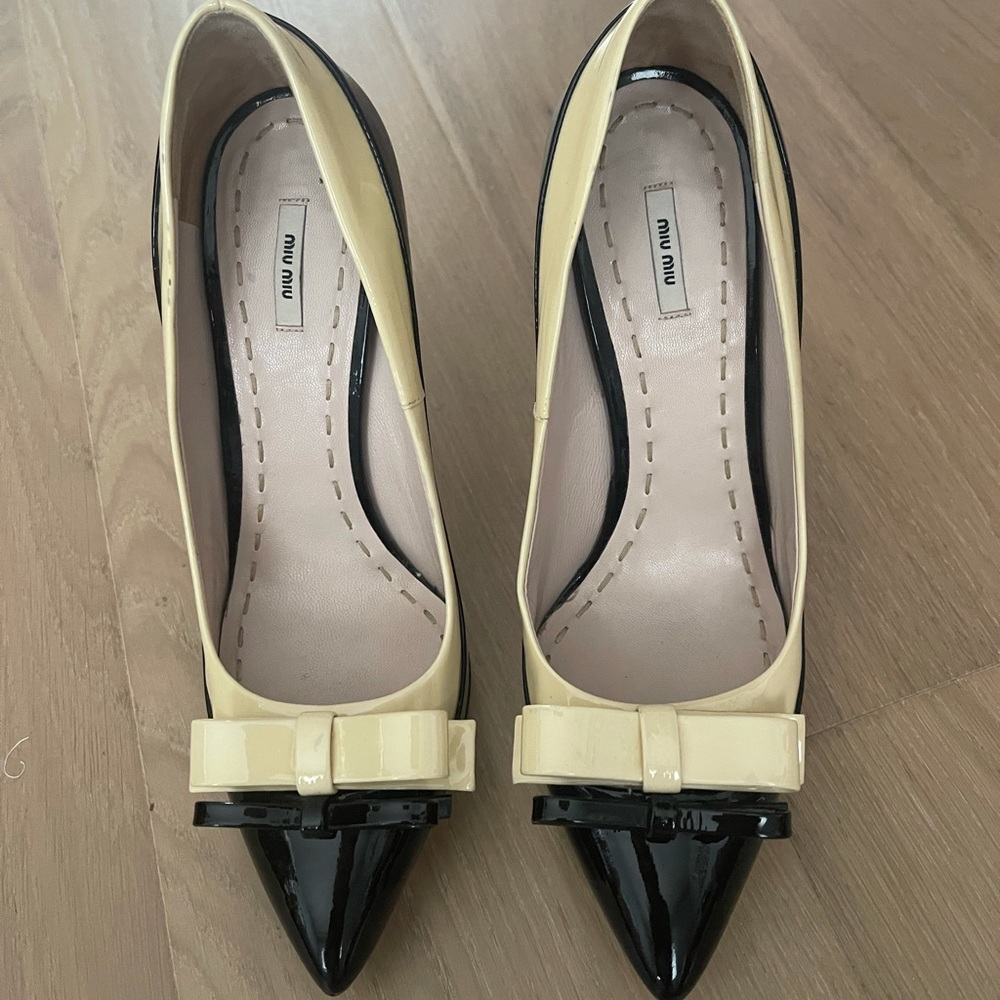 Miu Miu two tone pumps